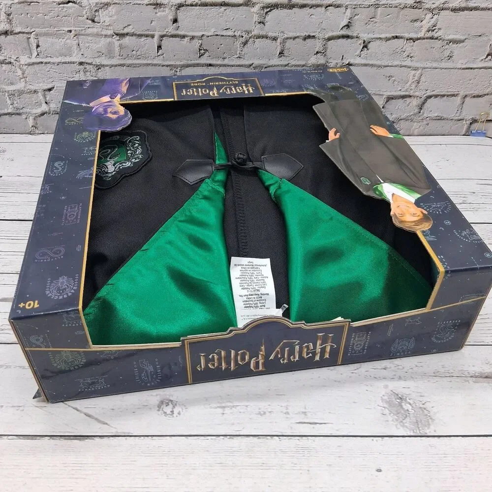 Harry Potter Slytherin Robe for Kids Fits Sizes 10-12x Jakks Pacific (New)